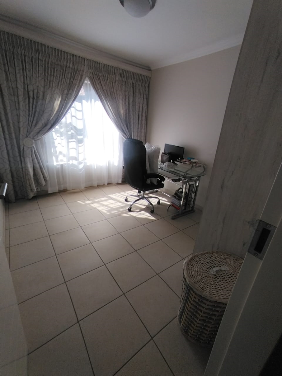 3 Bedroom Property for Sale in Ngwenya River Estate North West